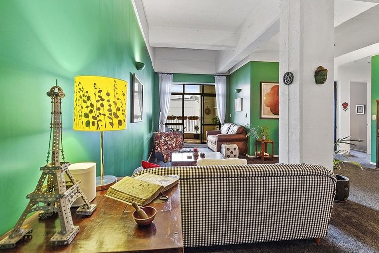 Photo of property in Tennyson Apartments, 13/25 Tennyson Street, Te Aro, Wellington, 6011