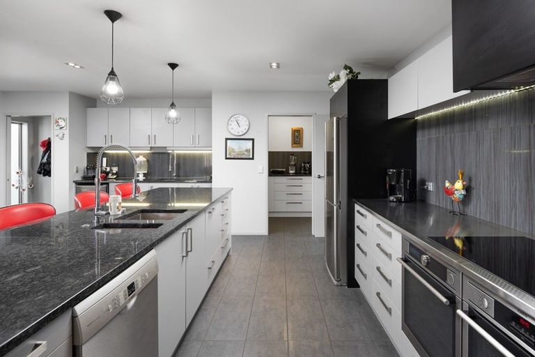 Photo of property in 9 Nottinghill Drive, Springlands, Blenheim, 7201