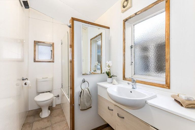 Photo of property in 4 Hanson Street, Mount Cook, Wellington, 6021