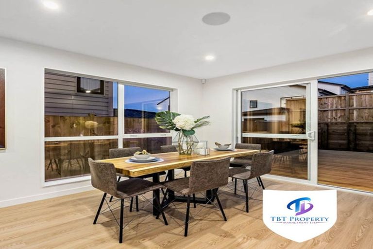 Photo of property in 17 Bushfield Drive, Flat Bush, Auckland, 2019