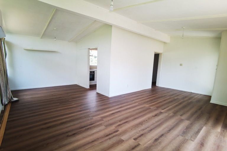 Photo of property in 95 Thompson Terrace, Manurewa, Auckland, 2102