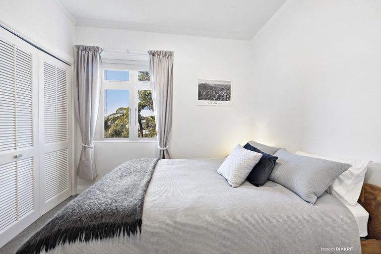 Photo of property in 72 Chaytor Street, Karori, Wellington, 6012