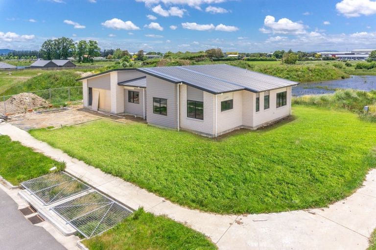 Photo of property in 2 Pukaki Road, Mangere, Auckland, 2022