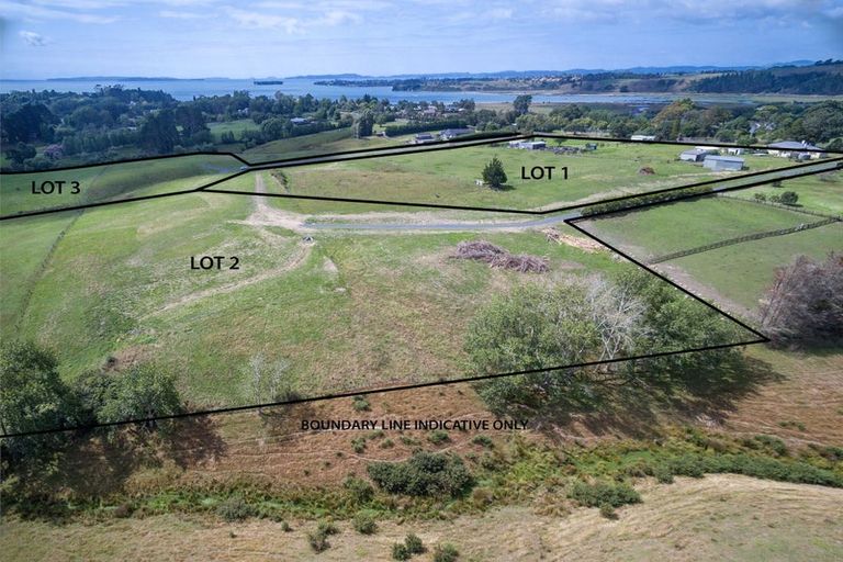 Photo of property in 238 Clifton Road, Whitford, 2571