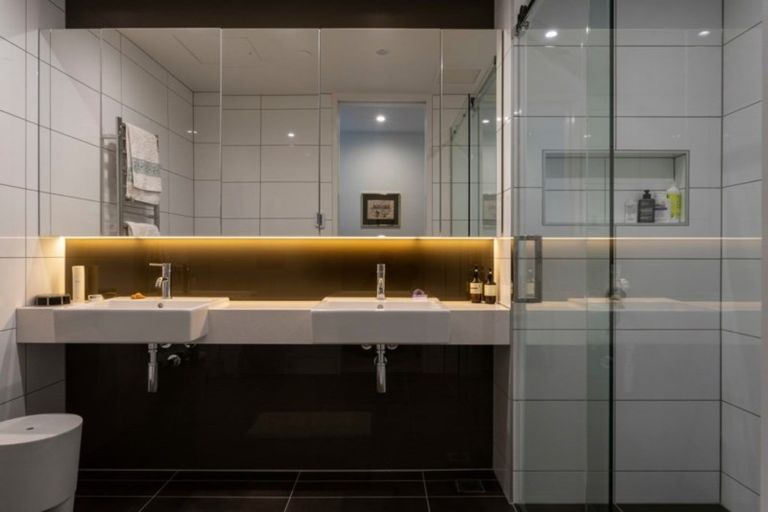 Photo of property in 604/1u Market Lane, Wellington Central, Wellington, 6011