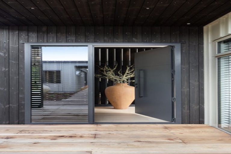 Photo of property in 19 Arihi Crescent, Frimley, 4120