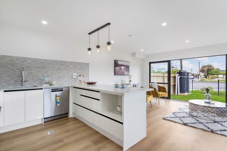 Photo of property in 1d Hollinbrigg Place, Manurewa, Auckland, 2102