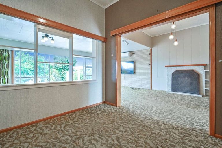 Photo of property in 19 Melville Street, Waipawa, 4210