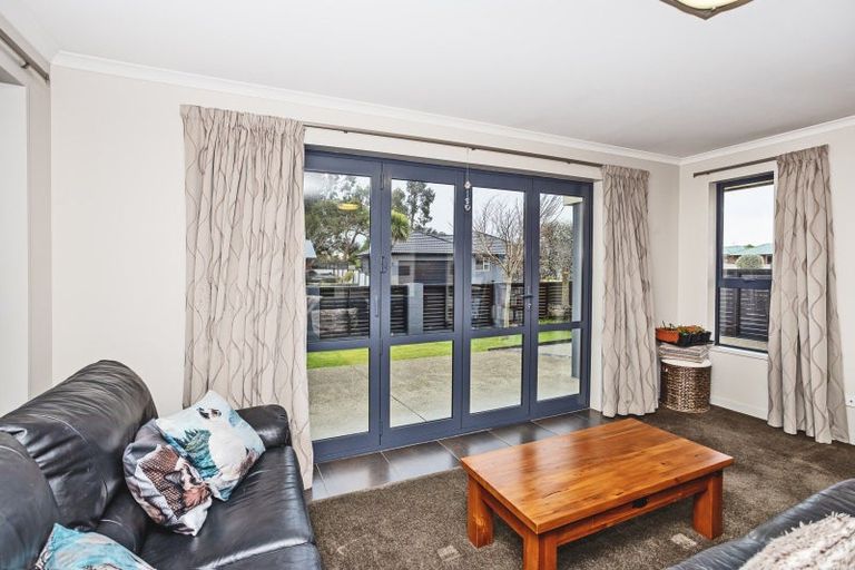 Photo of property in 53 Hoffman Court, Waikiwi, Invercargill, 9810