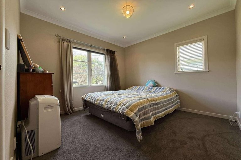 Photo of property in 353 Waiwhetu Road, Fairfield, Lower Hutt, 5011