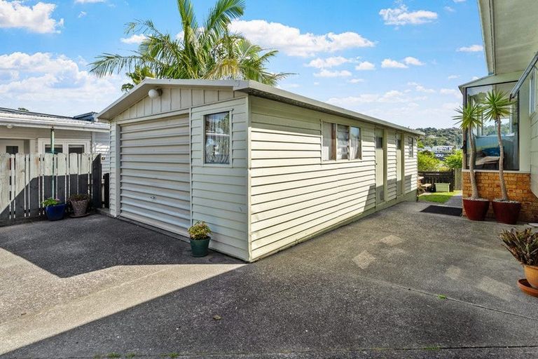 Photo of property in 27 Penton Road, Stanmore Bay, Whangaparaoa, 0932