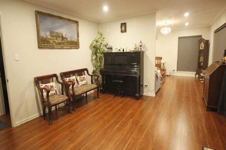 Photo of property in 78c Hyland Place, Waiuku, 2681