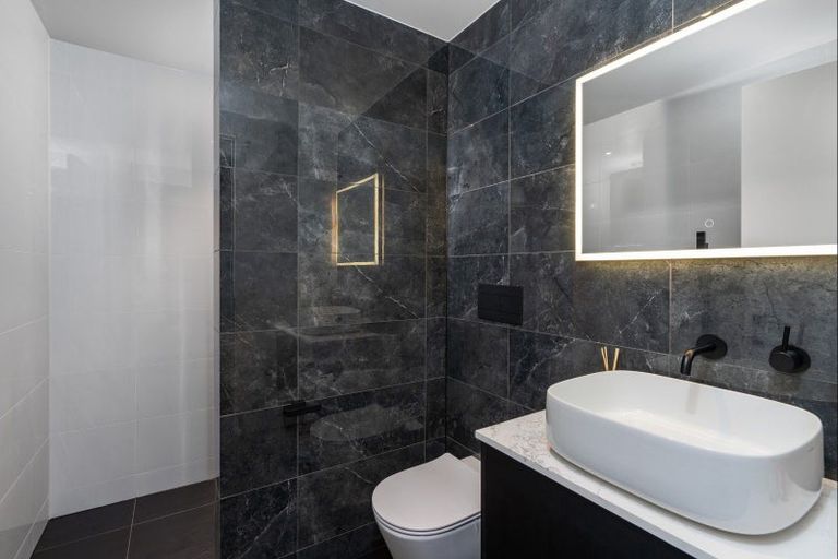 Photo of property in 20 Kurapoto Lane, Rainbow Point, Taupo, 3330