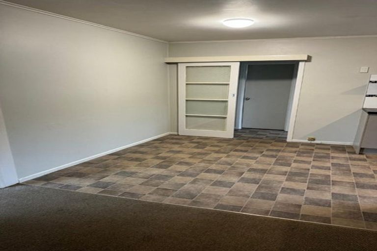 Photo of property in 4 Jenkins Place, Manurewa East, Auckland, 2102