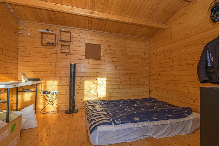 Photo of property in 15 Acacia Street, Kelvin Grove, Palmerston North, 4414