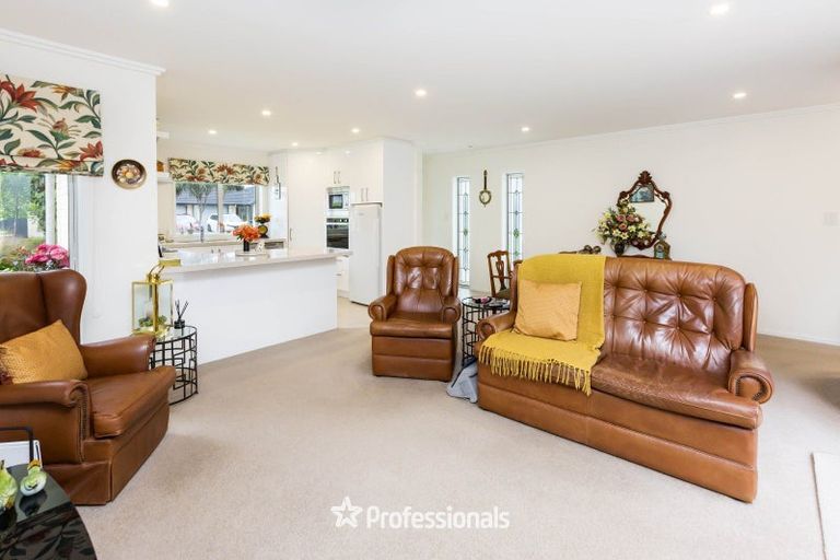 Photo of property in 13 Somerby Mews, Silverstream, Upper Hutt, 5019