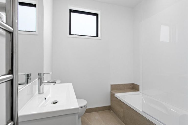 Photo of property in 1e Gloucester Road, Manurewa, Auckland, 2102