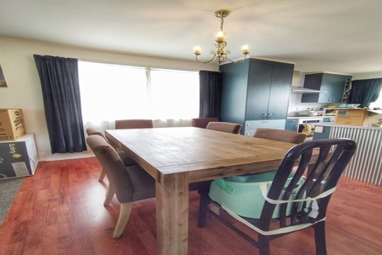 Photo of property in 11 Malvina Place, Bucklands Beach, Auckland, 2014