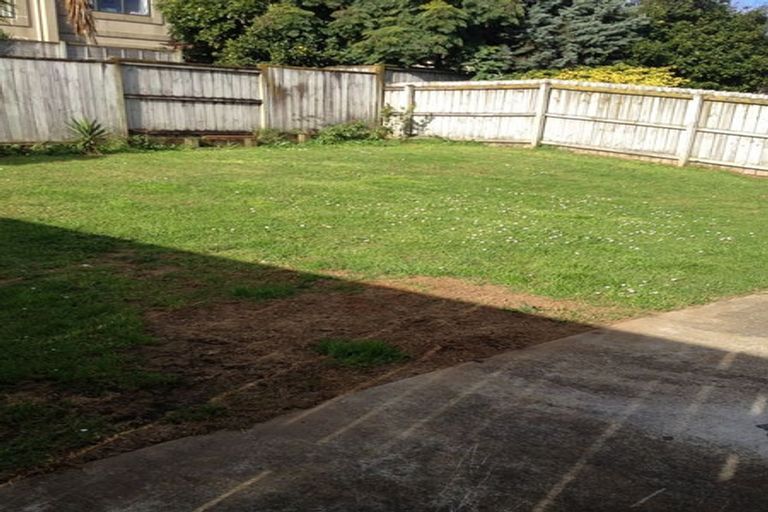 Photo of property in 10/45 Secoia Crescent, Mangere, Auckland, 2022