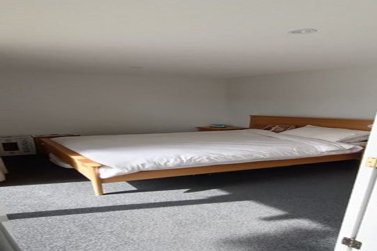 Photo of property in 9 Kate Way, Karori, Wellington, 6012