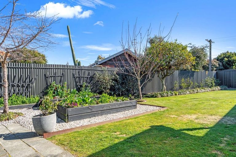 Photo of property in 8 Lemari Avenue, Stoke, Nelson, 7011