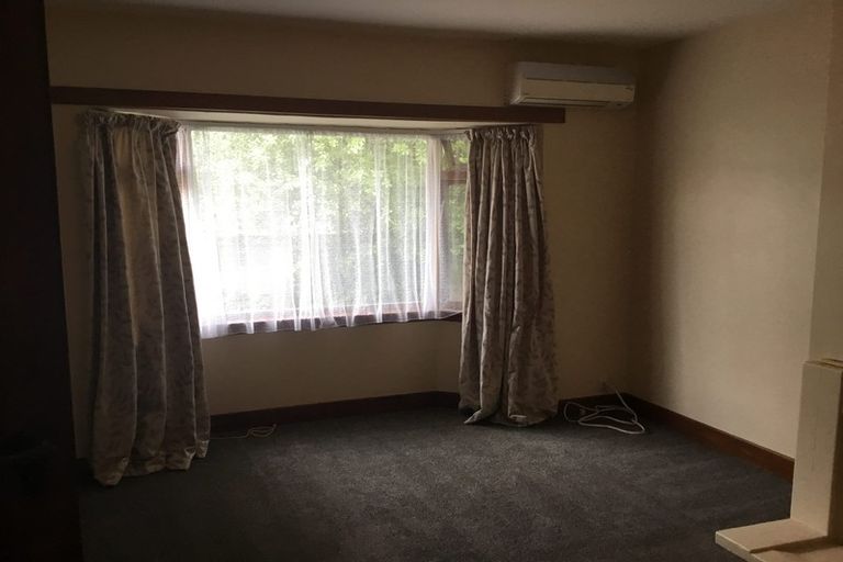 Photo of property in 118 Holly Road, St Albans, Christchurch, 8014