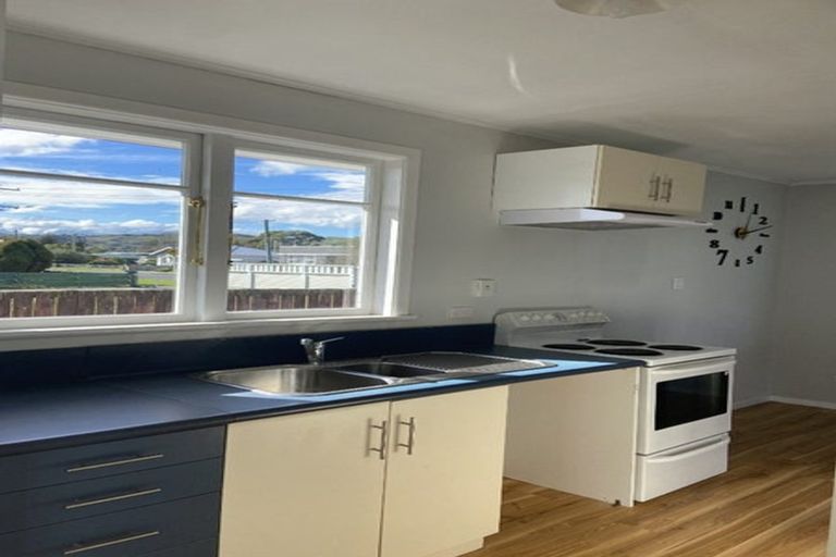 Photo of property in Hunter Road, Eltham, 4673