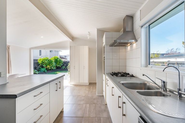 Photo of property in 41 Lincoln Avenue, Epuni, Lower Hutt, 5011