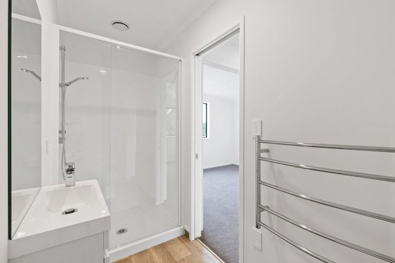 Photo of property in 500f Te Atatu Road, Te Atatu Peninsula, Auckland, 0610