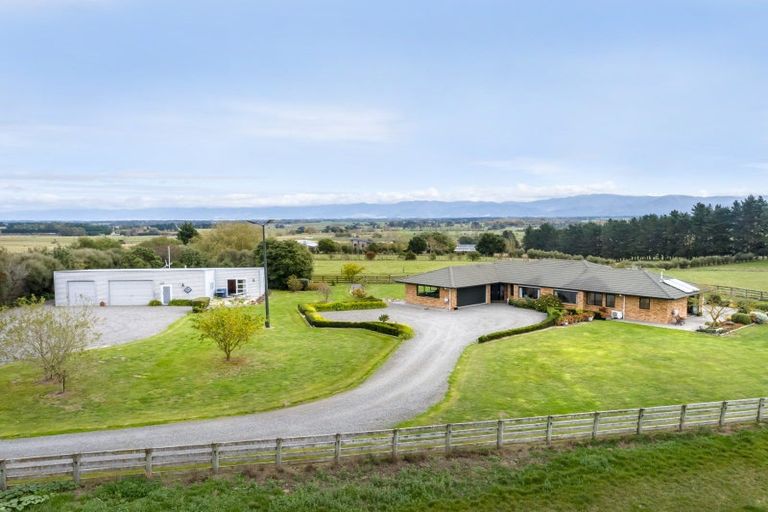 Photo of property in 184 Glenmorven Road, Morison Bush, Greytown, 5794
