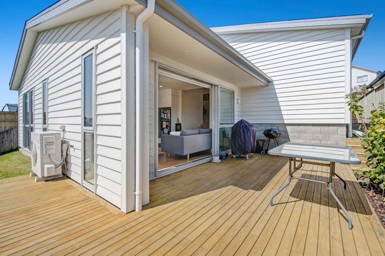 Photo of property in 10 Kiwa Crescent, Gulf Harbour, Whangaparaoa, 0930
