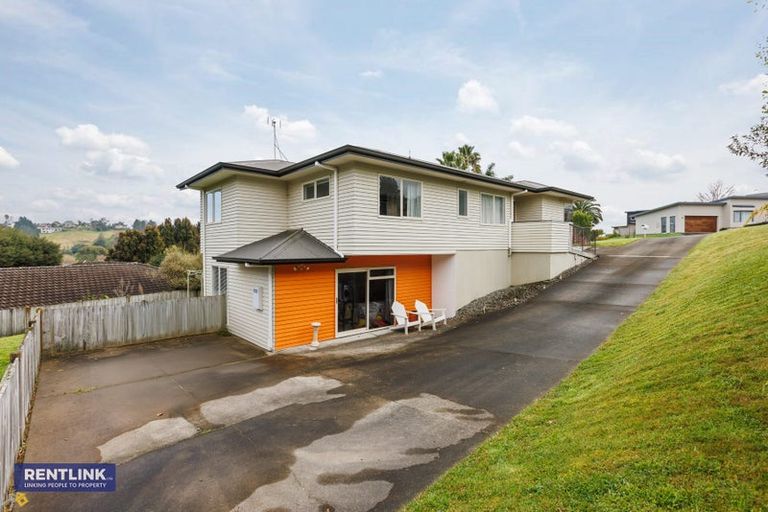 Photo of property in 18 Lysaght Place, Welcome Bay, Tauranga, 3112