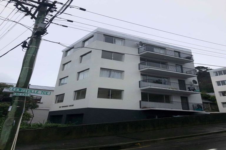 Photo of property in Windsor Court, 340u1 Tinakori Road, Thorndon, Wellington, 6011