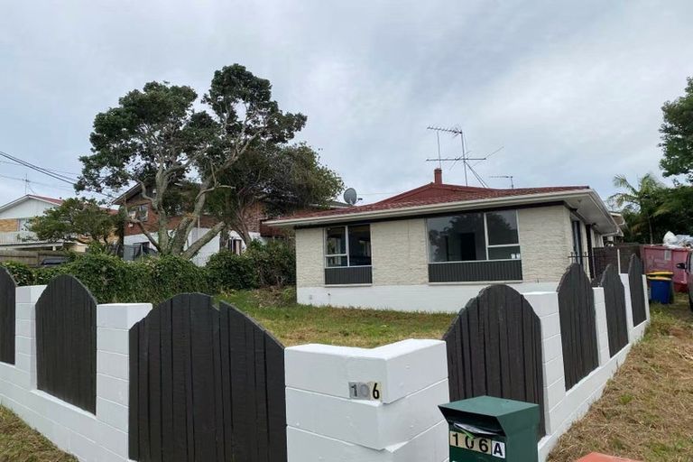 Photo of property in 1/106 Colwill Road, Massey, Auckland, 0614