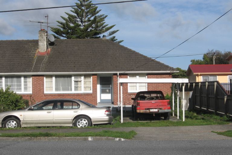 Photo of property in 16-18 Kowhai Street, Naenae, Lower Hutt, 5011