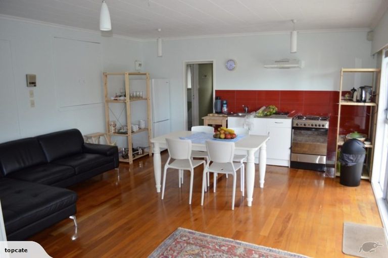 Photo of property in 24 Opou Road, Titirangi, Auckland, 0604