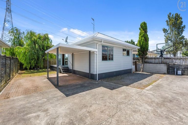 Photo of property in 2/3 Ganges Avenue, Mangere East, Auckland, 2024