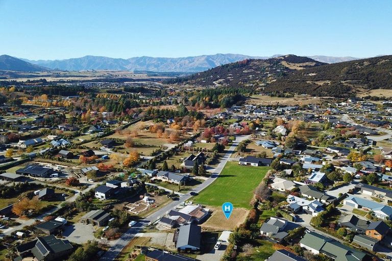 Photo of property in 6 Terranova Place, Wanaka, 9305