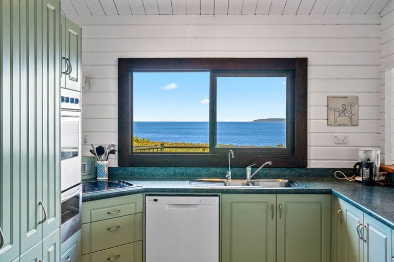 Photo of property in 14 Penguin Street, Leigh, Warkworth, 0985