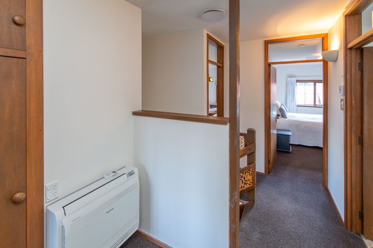 Photo of property in 24 Gothic Place, Ilam, Christchurch, 8041