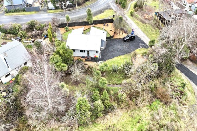 Photo of property in 3 Goodwin Street, Waihola, Milton, 9073