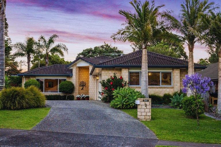 Photo of property in 2 Landing Drive, Albany, Auckland, 0632