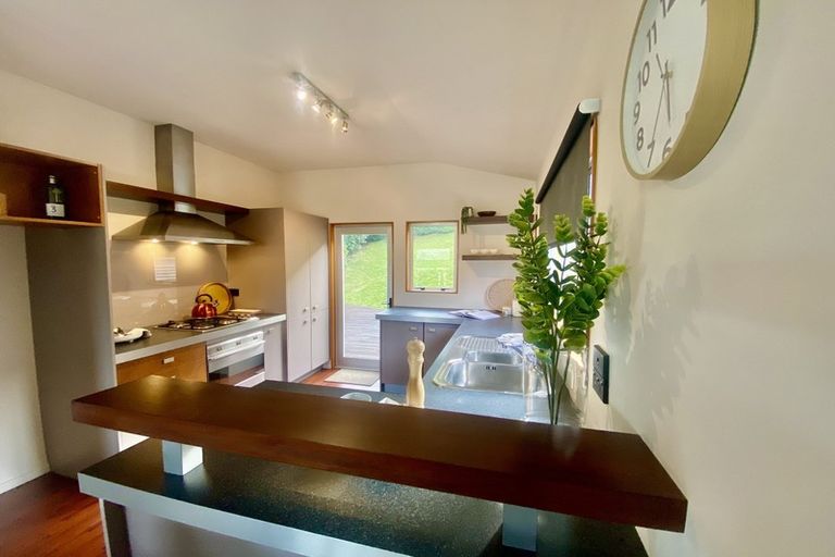 Photo of property in 27 Waverton Terrace, Churton Park, Wellington, 6037