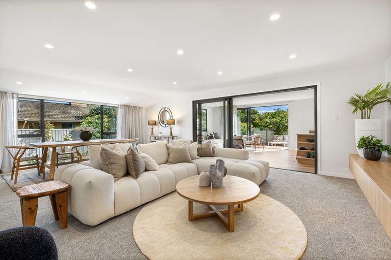 Photo of property in 429 Avonhead Road, Avonhead, Christchurch, 8042