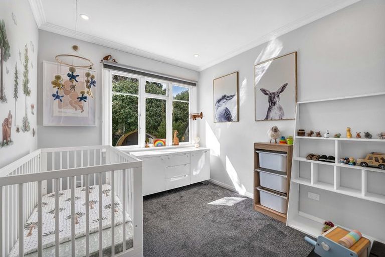 Photo of property in 113 Govett Avenue, Frankleigh Park, New Plymouth, 4310