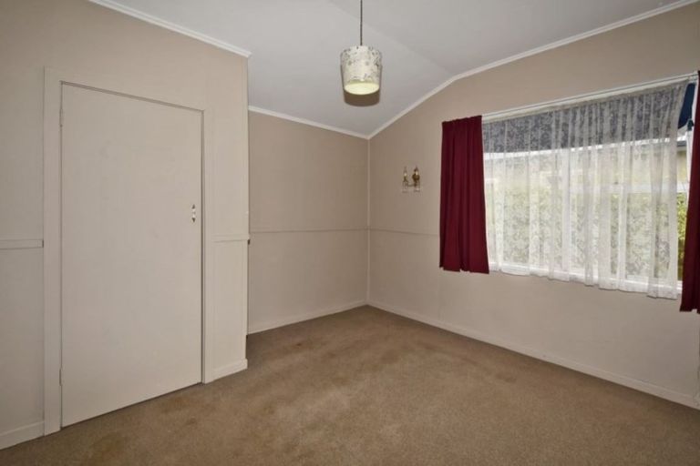 Photo of property in 10 Matlock Street, Woolston, Christchurch, 8062