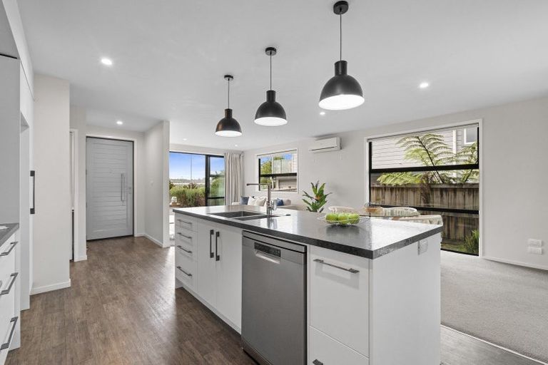 Photo of property in 177 Lakes Boulevard, Pyes Pa, Tauranga, 3112