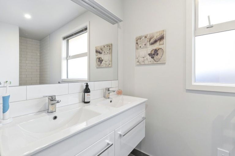 Photo of property in 2 Hortons Way, Cromwell, 9310