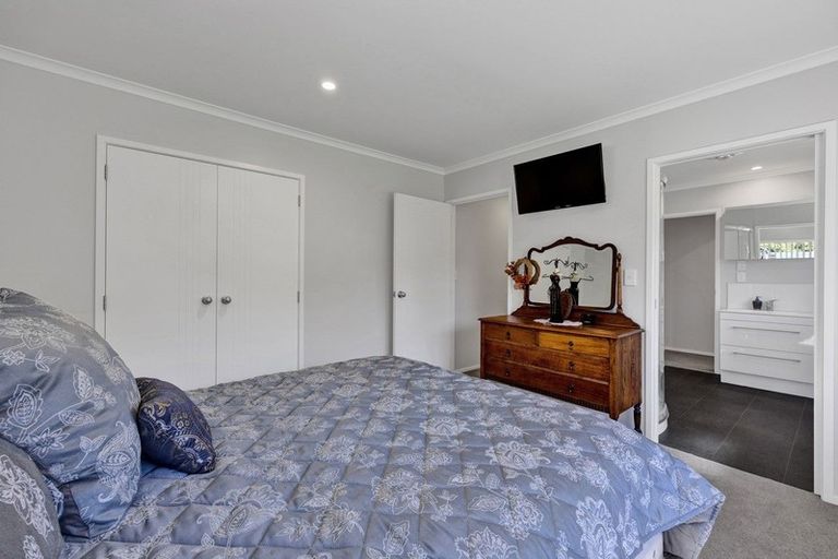 Photo of property in 50 Oberon Street, Stratford, 4332