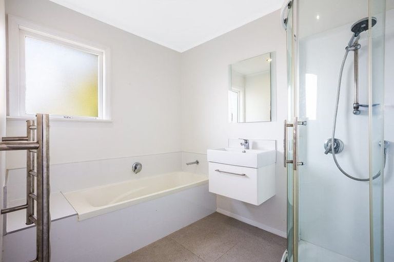 Photo of property in 75 Larsen Crescent, Tawa, Wellington, 5028